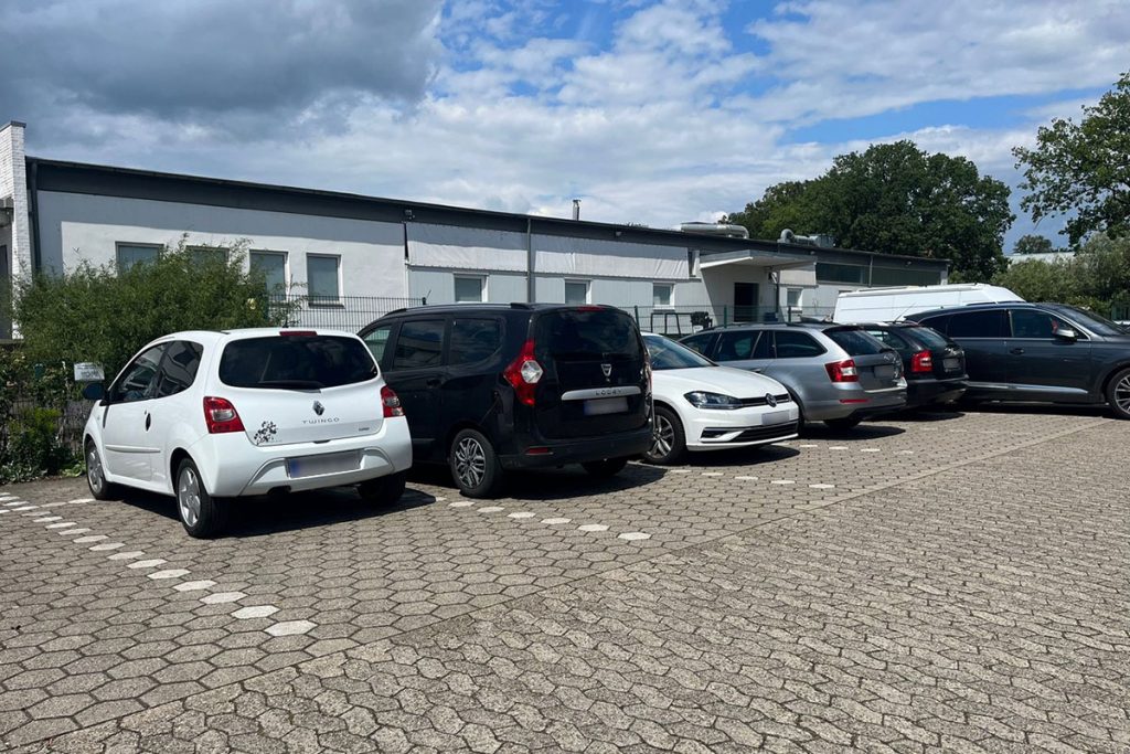 Parken Direkt Am Hamburger Flughafen www.vopi-hamburg.de